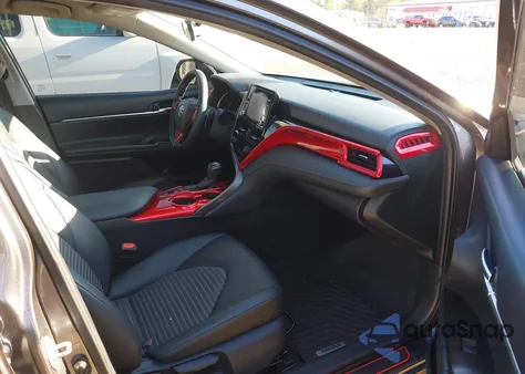 2021 Toyota Camry Se Hybrid z USA, uszkodzony, nr VIN 4T1G31AK8MU030529